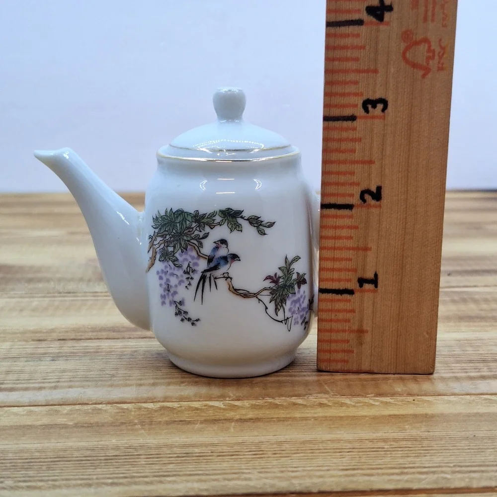 Unmarked small teapot